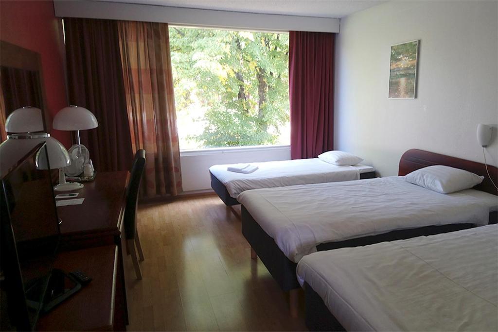 Finlandia Hotel Isovalkeinen Kuopio Extérieur photo