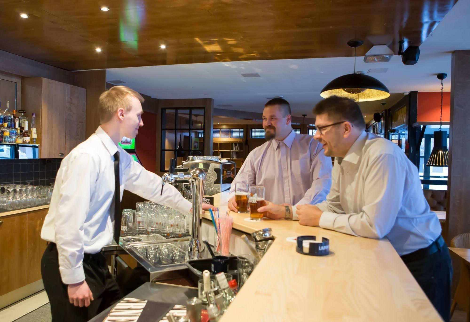 Finlandia Hotel Isovalkeinen Kuopio Extérieur photo